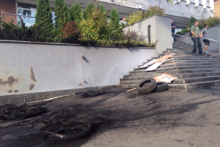 «Інтер» горів. Підпалили вороги чи самі знищували факти? (відео)