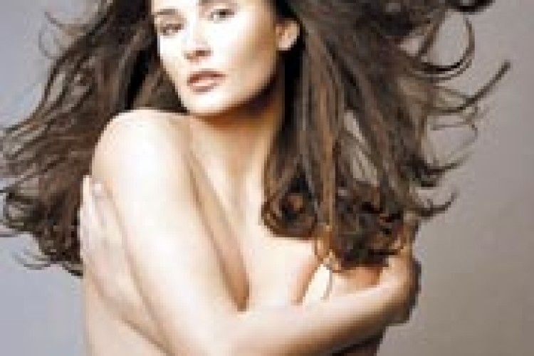 ДЕМІ МУР НЕ ХОЧЕ ГРАТИ ТІТОК