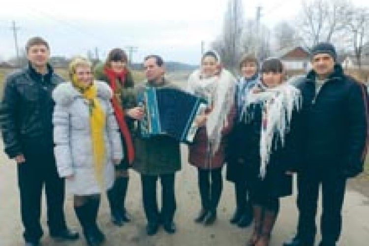 НАКОЛЯДУВАЛИ ДЛЯ ВОЇНІВ 10200 ГРИВЕНЬ!