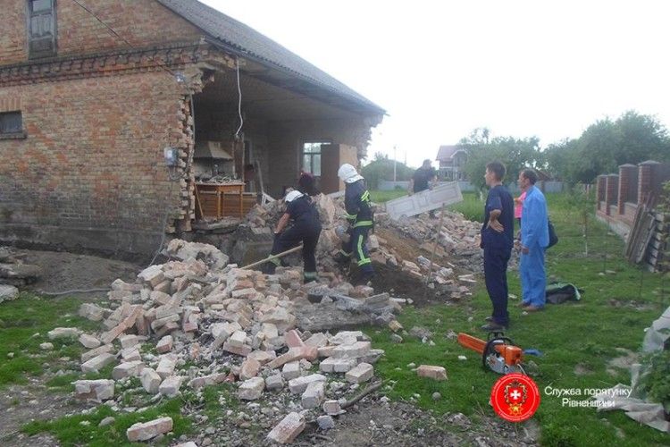На Рівненщині загинули батько та син (фото)