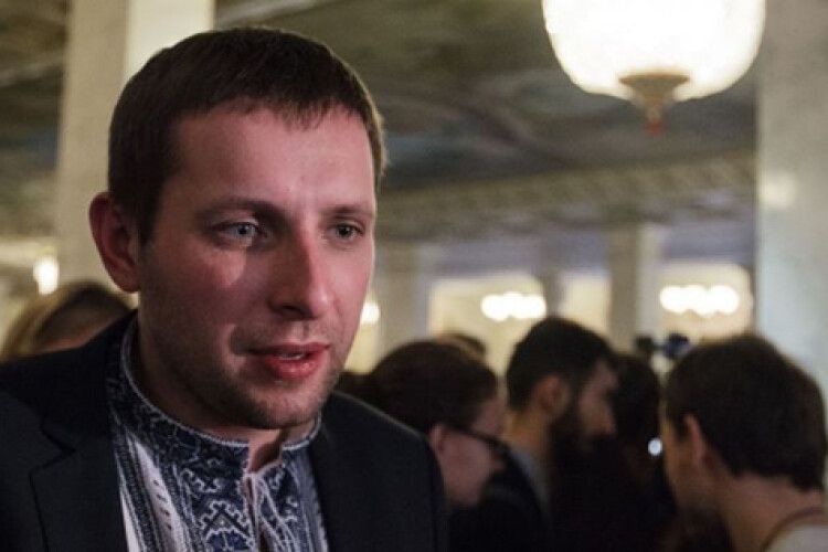 І як прожити бідному депутату Верховної Ради?..