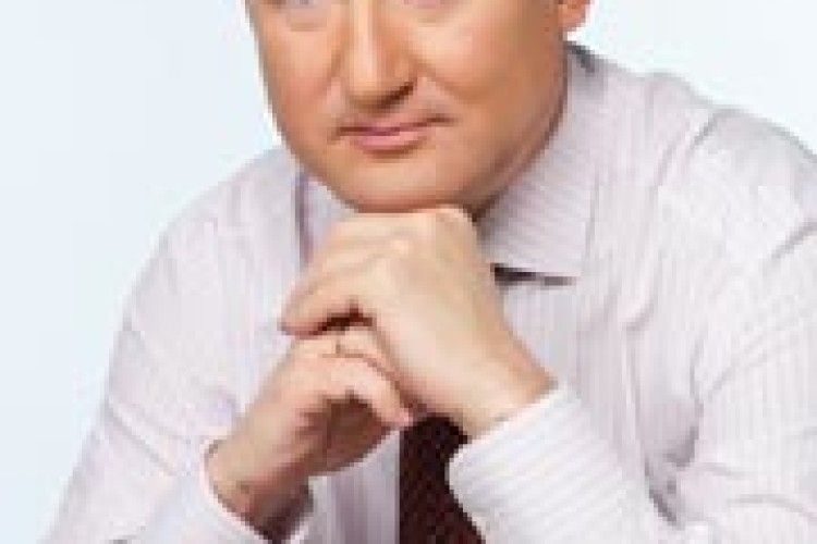 КУШНАРЬОВ ПОМЕР ВІД КУЛІ ДРУГА?