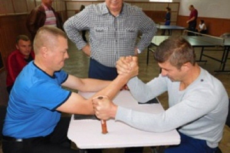У Рожищі відбулася XIV спартакіада серед працівників освіти району 