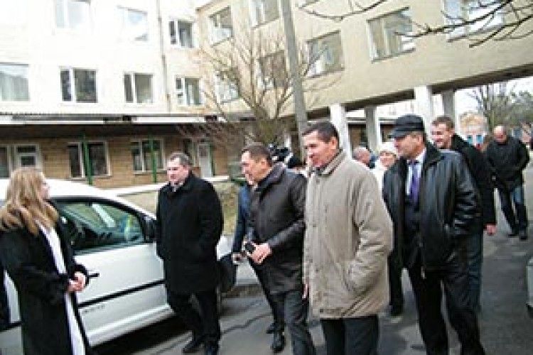 І В КРИЗУ ТРЕБА ЕФЕКТИВНО УПРАВЛЯТИ МАЙНОМ