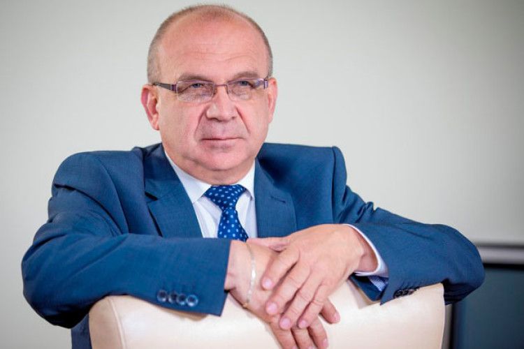А Володимир Гунчик ще може будь-куди поїхати!