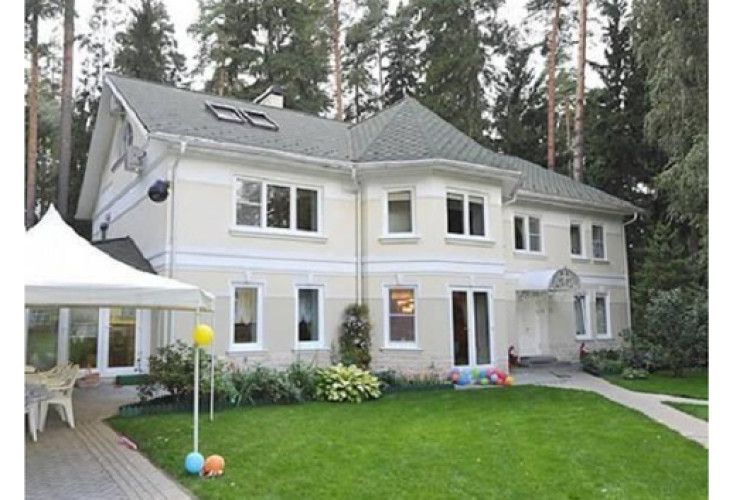 Ось де живе Янукович (Фото)