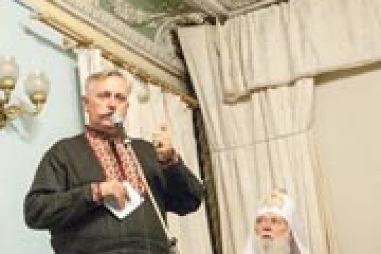 ВІТАЛІЙ ФЕДОСЮК ВИСТУПИВ НА ЗАХИСТ МОВИ І ДЕРЖАВИ*