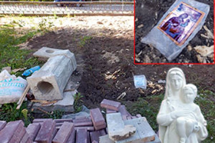 ЗРІВНЯЛИ ІЗ ЗЕМЛЕЮ ПОСТАМЕНТ …БОЖІЙ МАТЕРІ