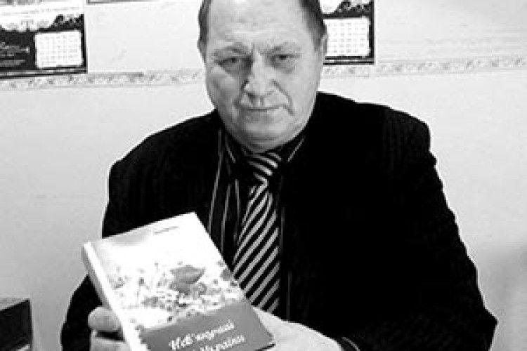 ЙОГО ПІСНІ СПІВАЮТЬ У КОЖНОМУ СЕЛІ