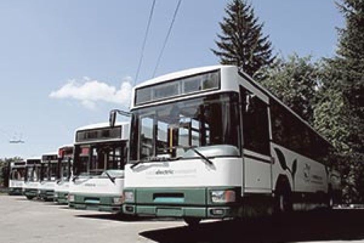 НА РОБОТУ — ПОЛЬСЬКИМ ТРОЛЕЙБУСОМ