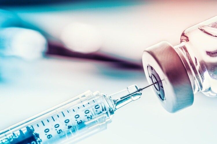 У США сказали «ні»: Росія запропонувала допомогу в розробці вакцини від COVID-19