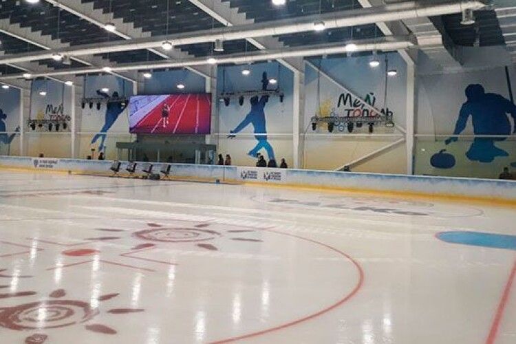 «Велике будівництво»: відкривають ще одну сучасну льодову арену (+1)