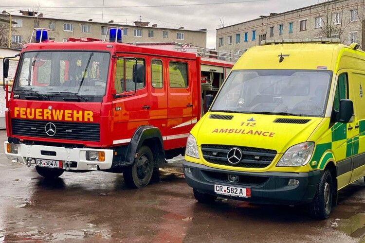 Благодійники з Німеччини передали три автомобілі на Волинь (Фото)