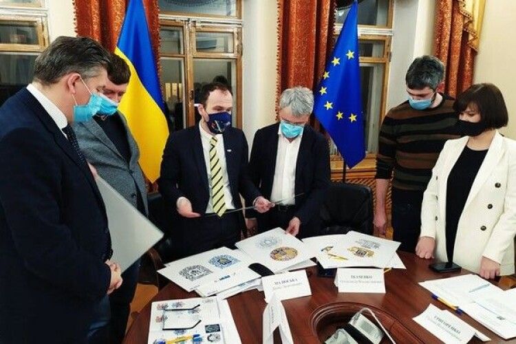 Ескіз нового великого герба України викликав шквал критики (Фото)