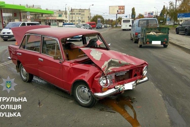 В Луцьку «Опель» «поцілувався» з «Жигулем»
