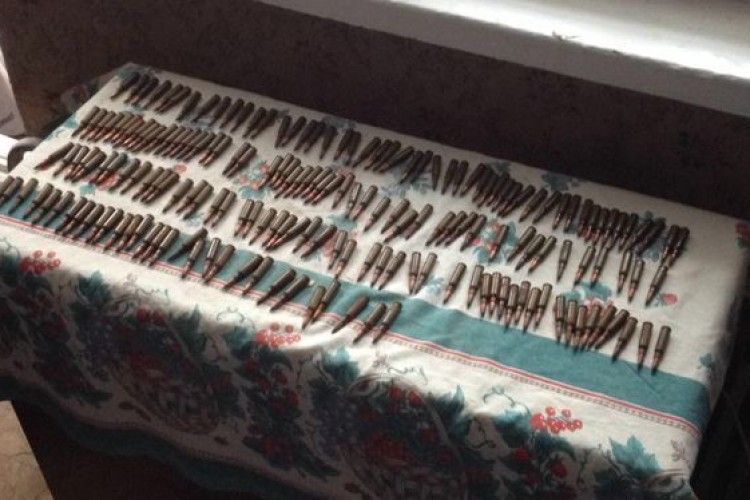 У шести областях України СБУ провела 28 обшуків: знайдена антиукраїнська агітація та боєприпаси