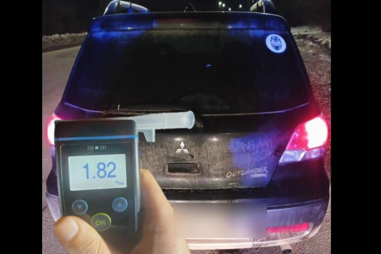 На Волині п’яного водія «спалили» неувімкнені фари