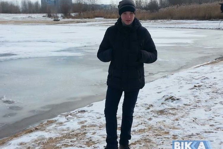 Бог послав 13-річного Богдана, щоб врятувати з льодяної купелі двох дівчаток 8 років (Відео)