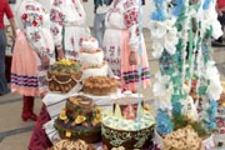 НАРОДНЕ ДЕРЕВО МИСТЕЦТВА