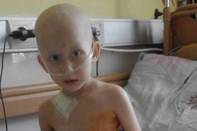 Діаночка з Горохівщини дуже хоче жити. Допоможіть їй!