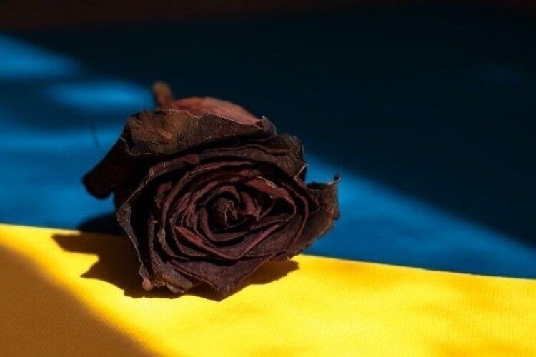 Під час ворожого обстрілу загинув військовий з Рівненщини