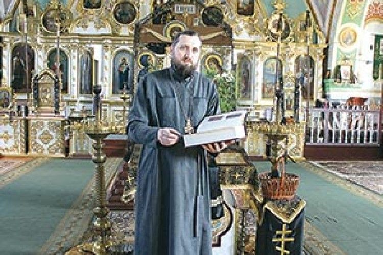 НАЙБІЛЬШЕ ЩАСТЯ — ЩО Є ТІ,  ХТО МОЛИТЬСЯ ЗА ТЕБЕ ДЕНЬ І НІЧ