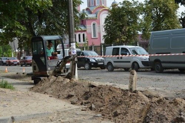 У Ковелі реконструюють вулицю Олени Пчілки