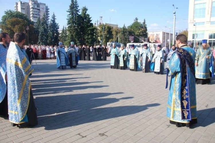 Під час молебню на реставрацію ікон зібрали майже 8 тисяч гривень