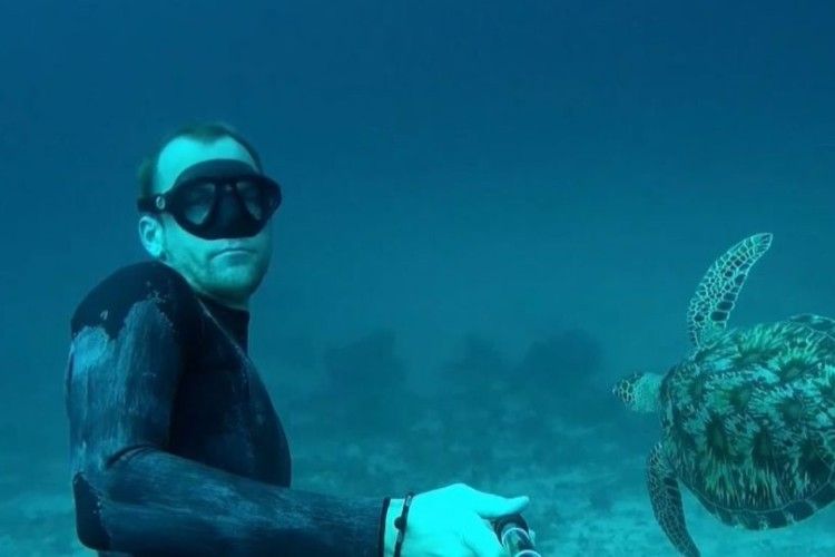 Українець став рекордсменом світу з фрідайвінгу