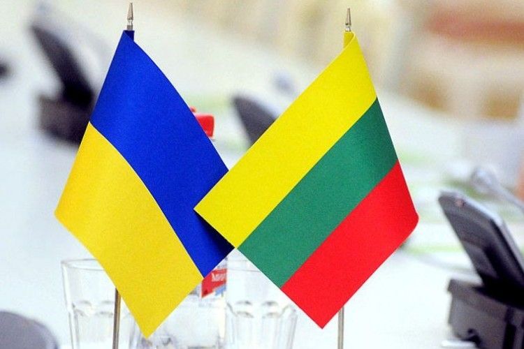 Україні передадуть 7 тисяч автоматів Калашникова