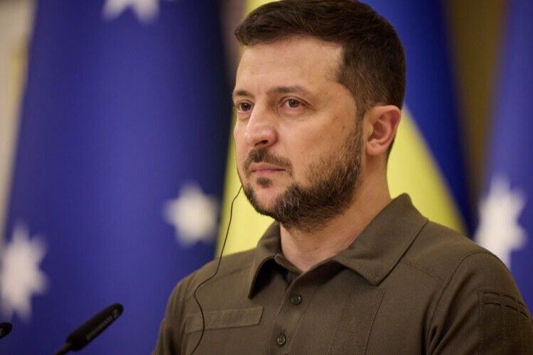 Зеленський привітав захисників і захисниць: «Абсолютні герої. Люди з великої літери» (Відео)