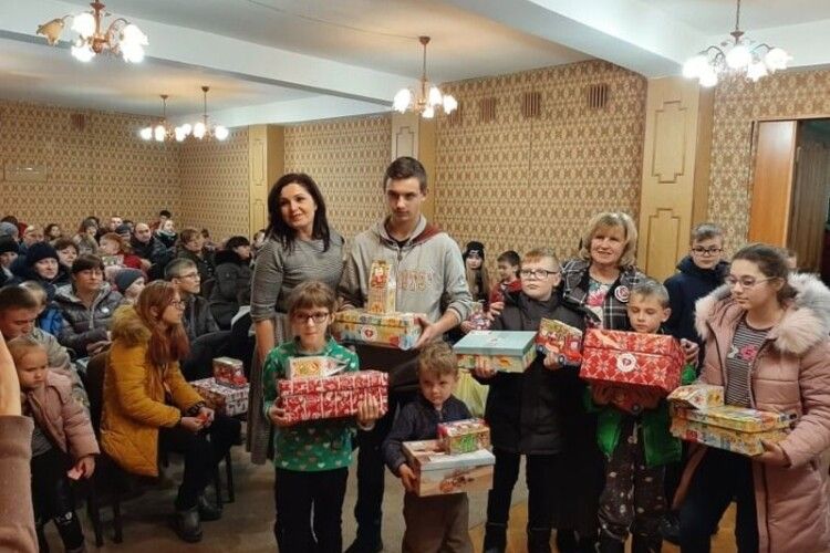 Маленькі лучани з особливими потребами отримали вітання й подарунки від німецьких родин