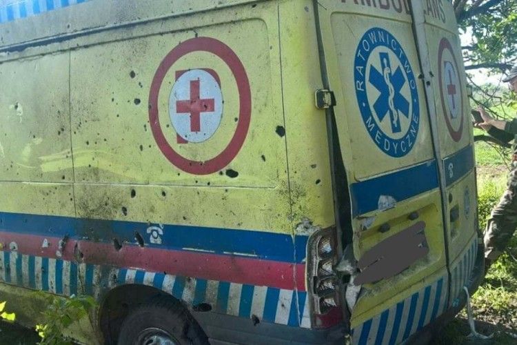 Бойовики обстріляли санітарну машину 93-ї ОМБр на Донбасі
