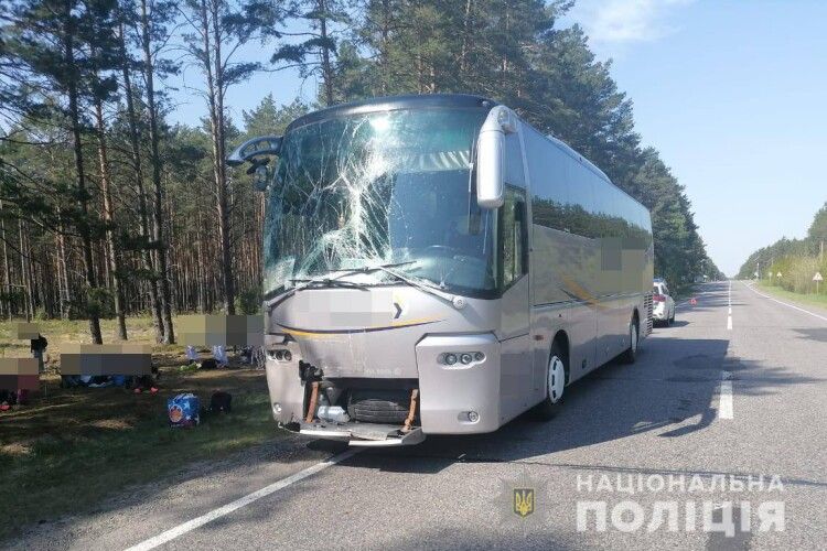 На Волині – аварія за участі автобуса: є постраждалі (Фото) 
