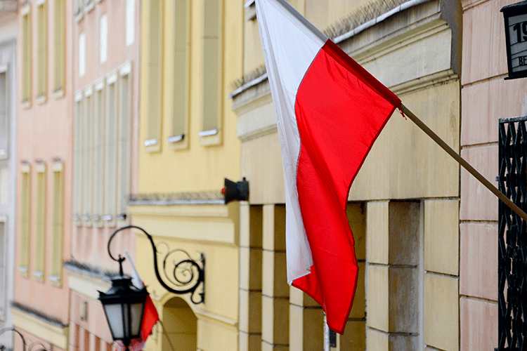 З січня Польща змінить правила перебування для українців