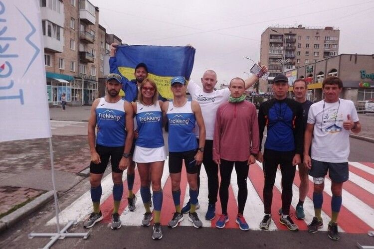 Ковельські бігуни за 10 днів обіцяють дістатися Києва