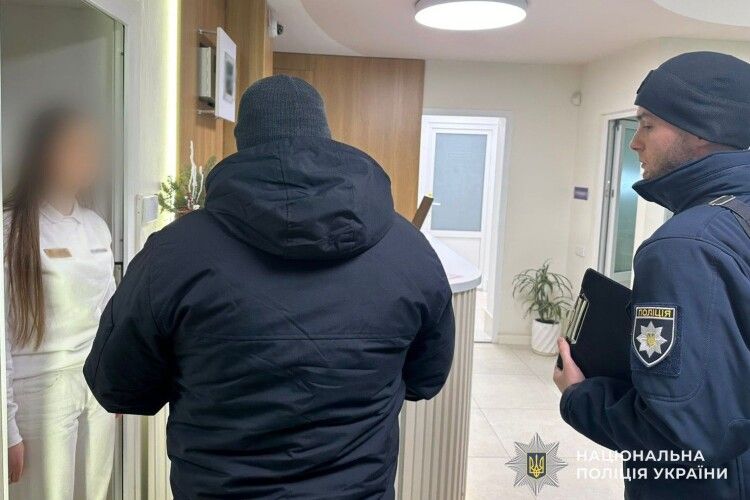 В Ужгороді померла 12-річна дівчинка після візиту до приватної стоматології