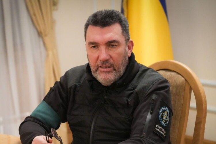 Данілов розповів, чи погодиться росія закінчити війну до Різдва