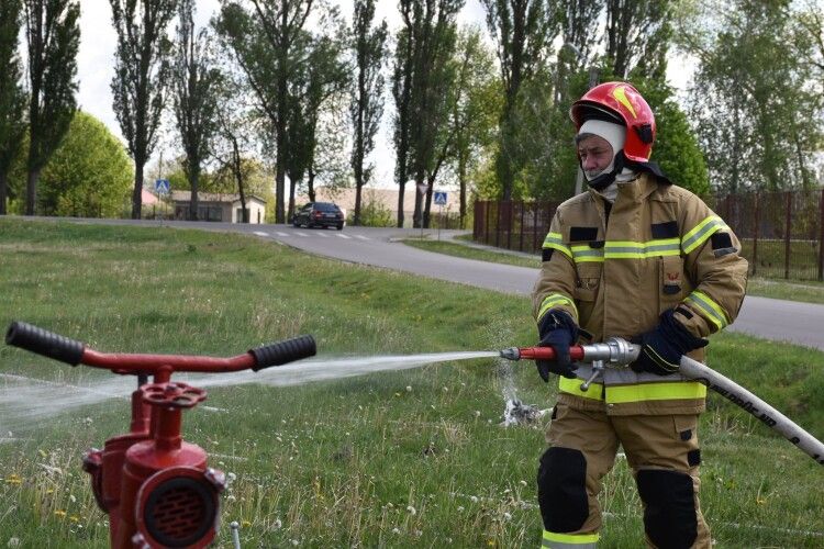 У волинській громаді провели навчання для добровольців-пожежників