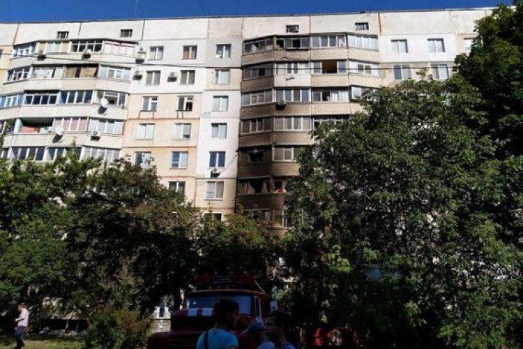У Харкові стався потужний вибух у багатоповерхівці