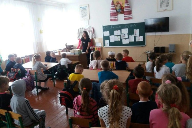 На Любешівщині учнів ознайомили з правовим захистом дітей в Україні