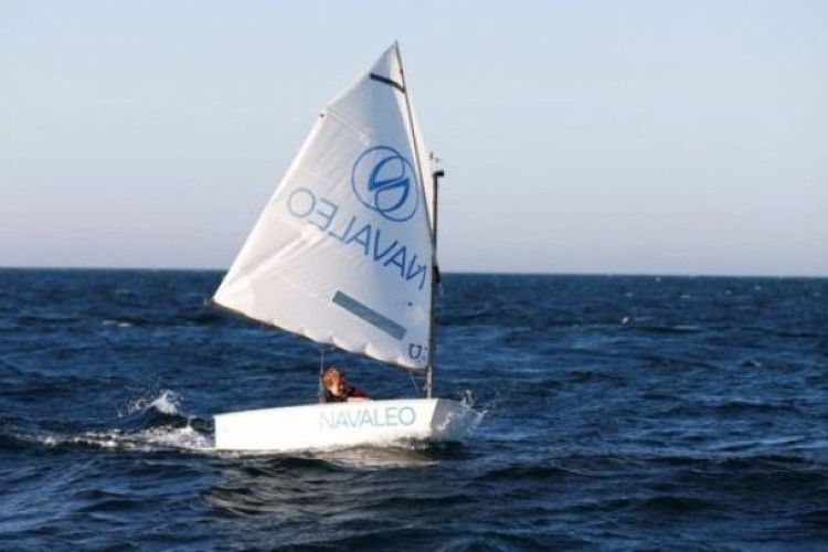 12-річний француз пройшов на вітрильнику Північне море за рекордний час
