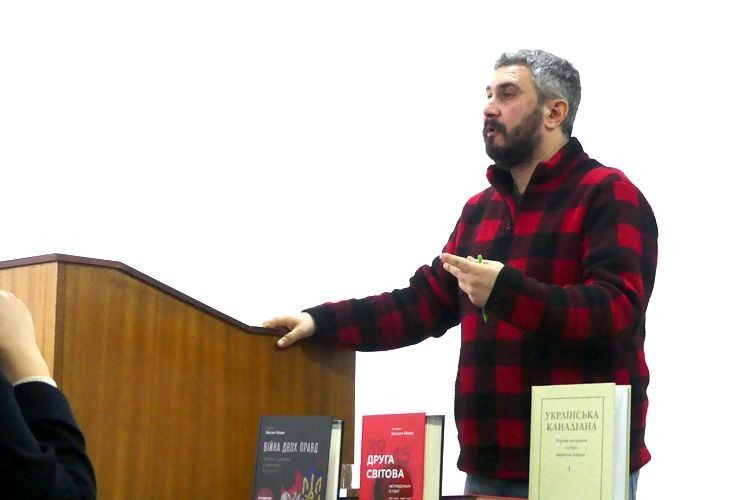 У Луцьку Вахтанг Кіпіані презентував книги без терміну придатності (Фото, відео)