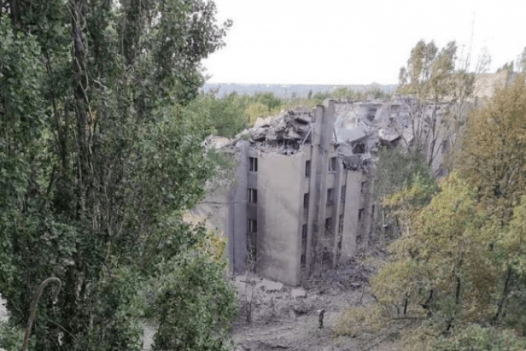 Загинули 200 російських десантників: ЗСУ вдарили по базі окупантів у готелі «Донбас»