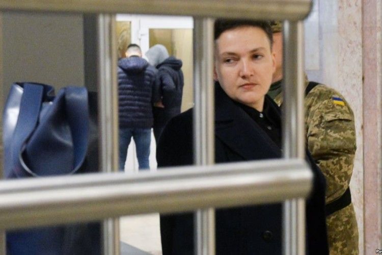 Савченко ночуватиме в слідчому ізоляторі – завтра суд обиратиме запобіжний захід