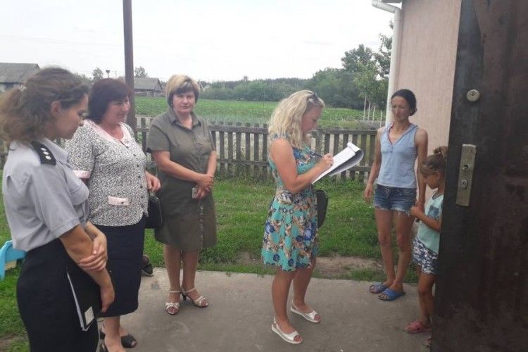 Як живеться дітям Любешівщини у неблагополучних сім'ях?