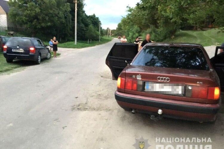 Моторошна трагедія на Рівненщині: 15-літній підліток на «Audi» наїхав на півторарічного хлопчика