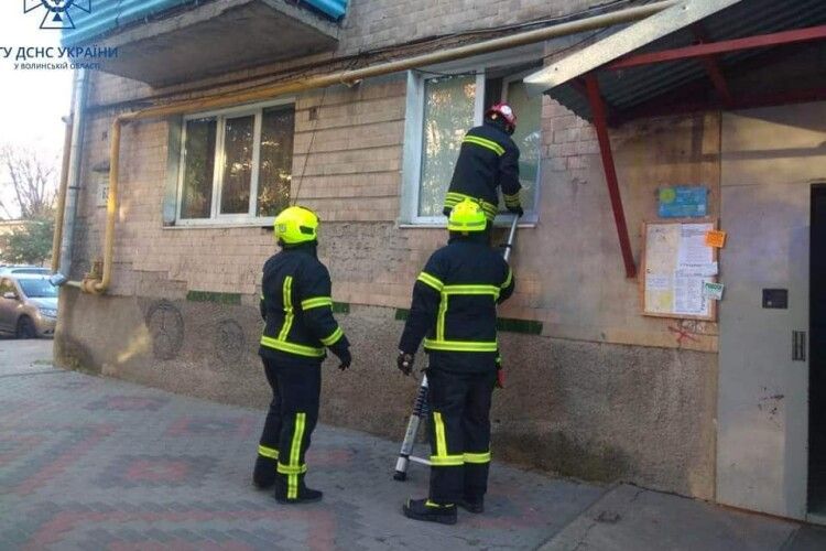 У Луцьку в квартирі знайшли мертвого чоловіка