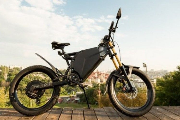 Українці створили гібрид мотоцикла і велосипеда, який може конкурувати з Tesla