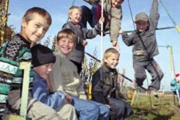 ВІКНО РУБРИКИ: гойдалки нашого дитинства